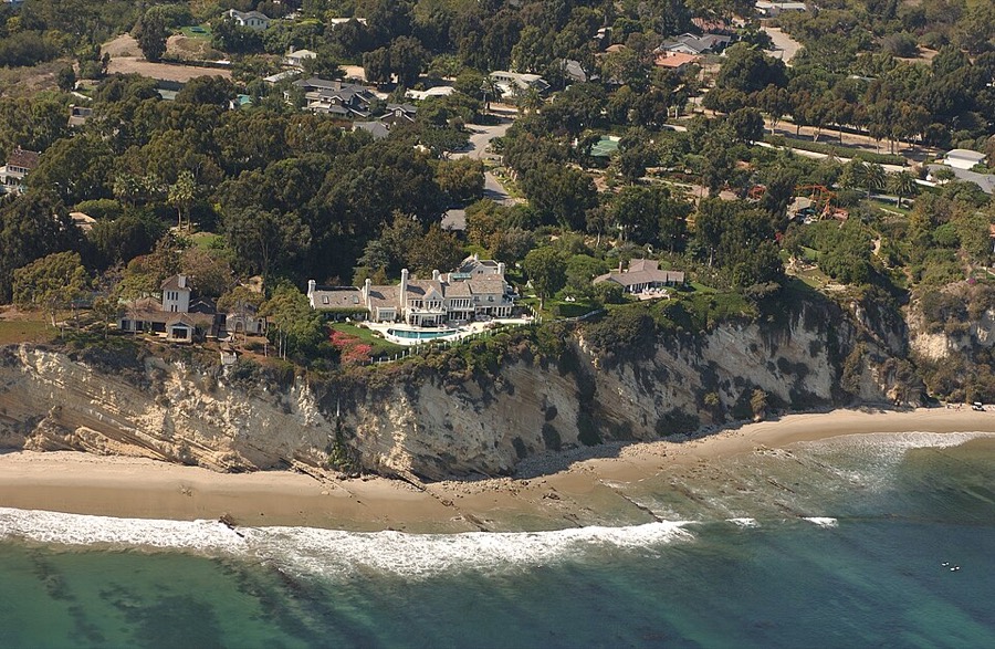 The 2002 aerial photograph of the Streisand estate whose suppression gave the effect its name